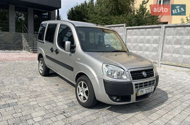 Минивэн Fiat Doblo 2008 в Ровно