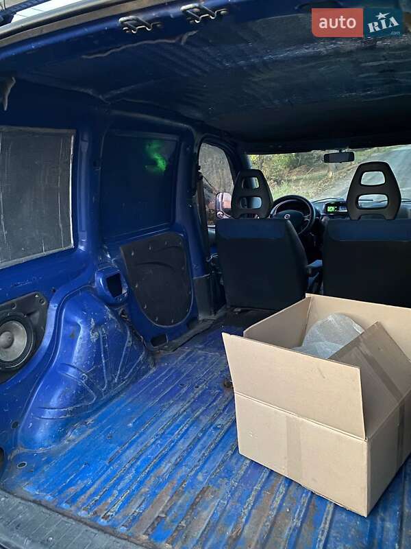 Вантажопасажирський фургон Fiat Doblo 2003 в Дніпрі