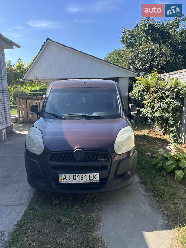 Fiat Doblo 2011
