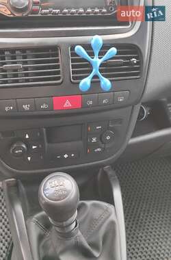 Грузопассажирский фургон Fiat Doblo 2014 в 