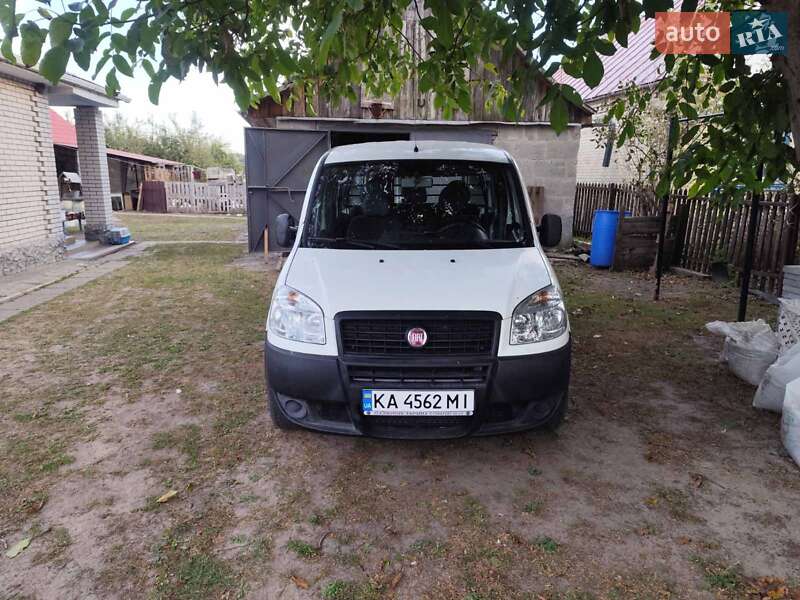 Минивэн Fiat Doblo 2015 в 
