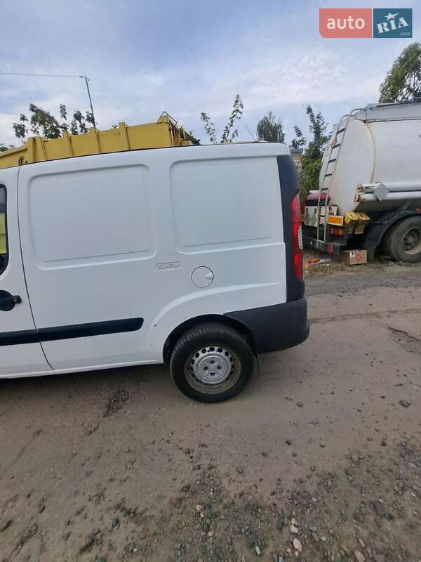 Грузовой фургон Fiat Doblo 2008 в Киеве фото 8 Грузовой фургон Fiat Doblo 2008 в Киеве