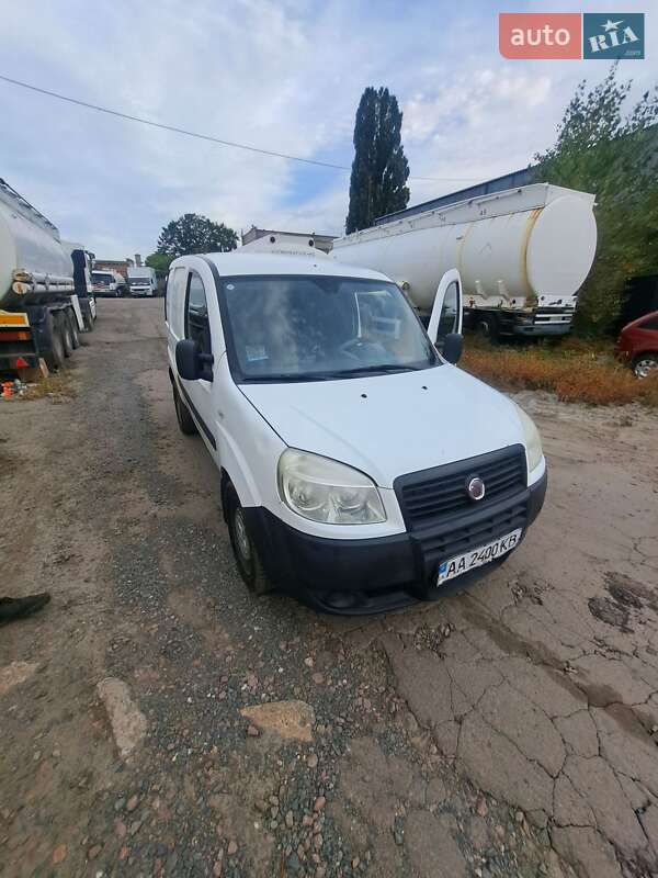 Грузовой фургон Fiat Doblo 2008 в Киеве фото 14 Грузовой фургон Fiat Doblo 2008 в Киеве