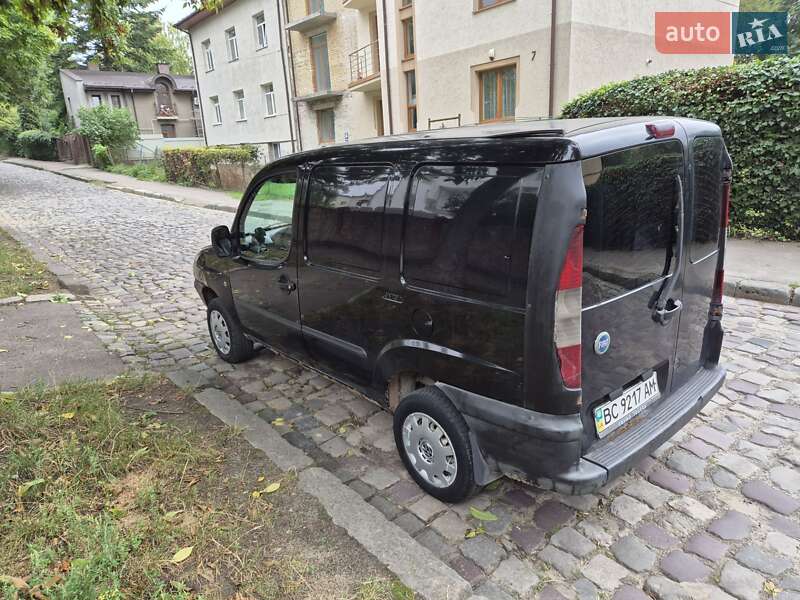 Мінівен Fiat Doblo 2005 в Львові