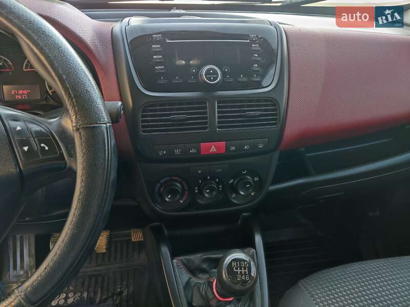 Минивэн Fiat Doblo 2010 в Харькове