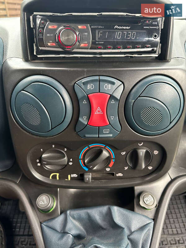 Минивэн Fiat Doblo 2003 в Луцке