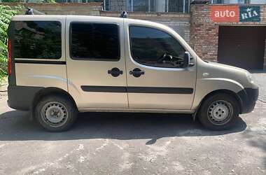 Минивэн Fiat Doblo 2012 в 