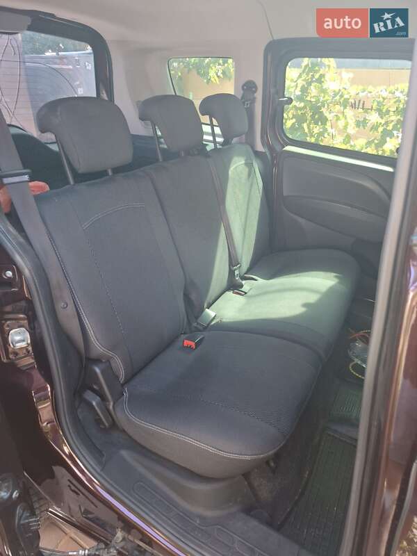 Минивэн Fiat Doblo 2012 в Николаеве