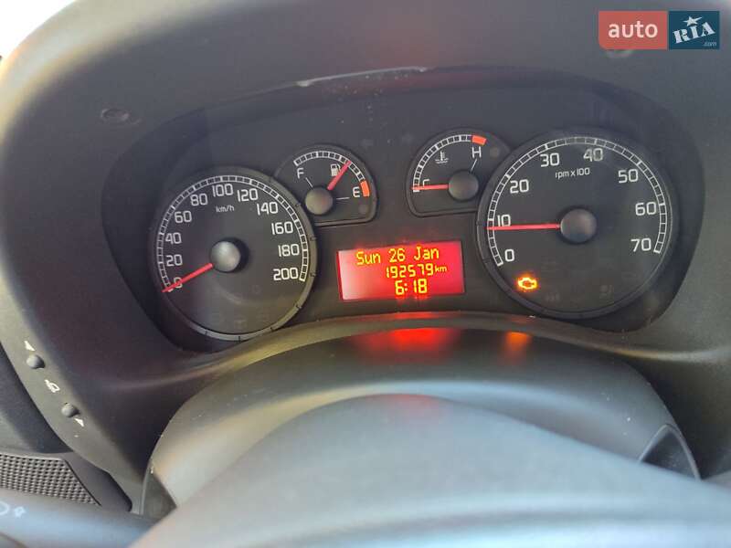 Минивэн Fiat Doblo 2009 в Дунаевцах