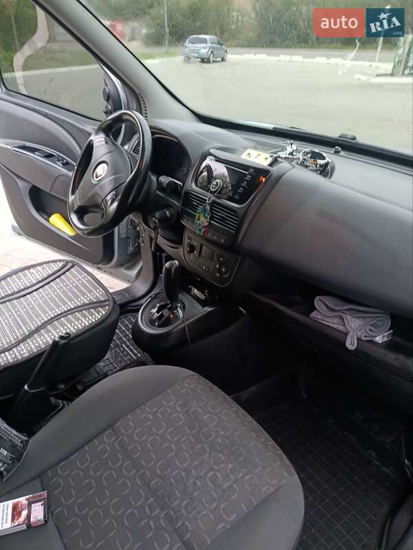 Грузовой фургон Fiat Doblo 2012 в Сторожинце