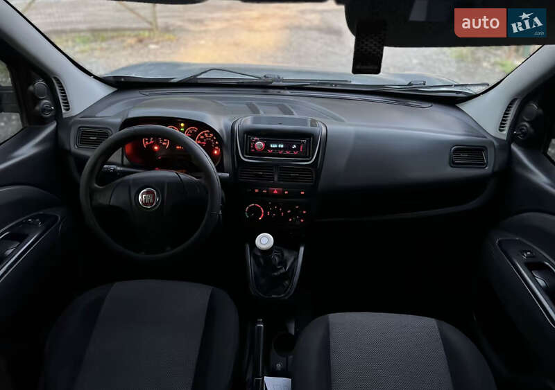 Минивэн Fiat Doblo 2010 в Хмельницком
