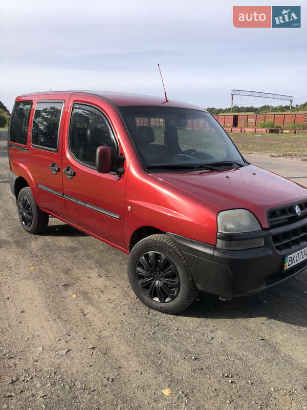 Минивэн Fiat Doblo 2002 в Луцке