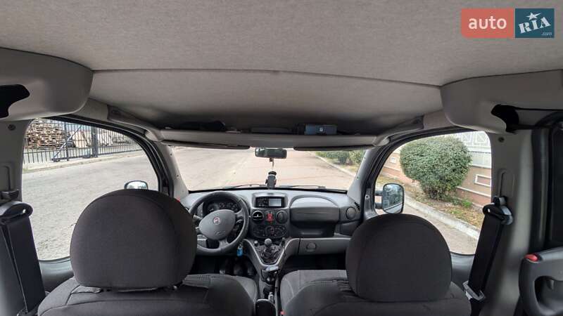 Минивэн Fiat Doblo 2008 в Киеве