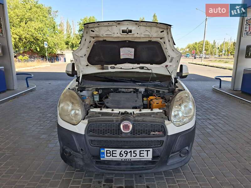 Минивэн Fiat Doblo 2010 в Николаеве