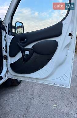 Грузовой фургон Fiat Doblo 2007 в 