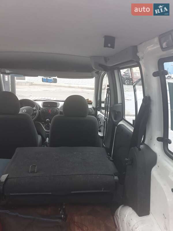 Минивэн Fiat Doblo 2013 в Киеве