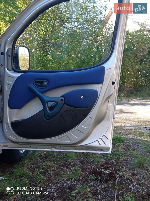 Грузовой фургон Fiat Doblo 2003 в Монастыриске