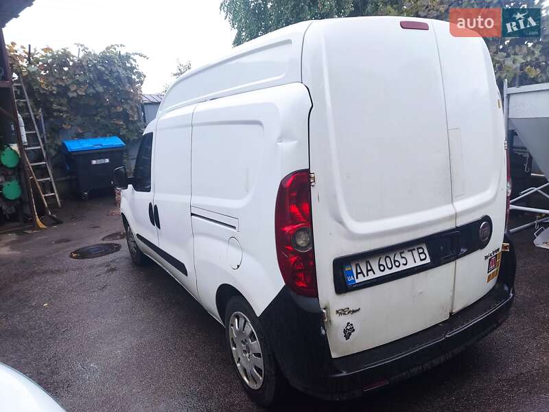 Грузовой фургон Fiat Doblo 2013 в Киеве
