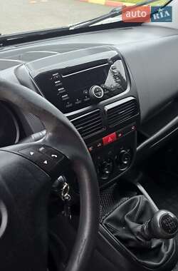 Минивэн Fiat Doblo 2010 в 