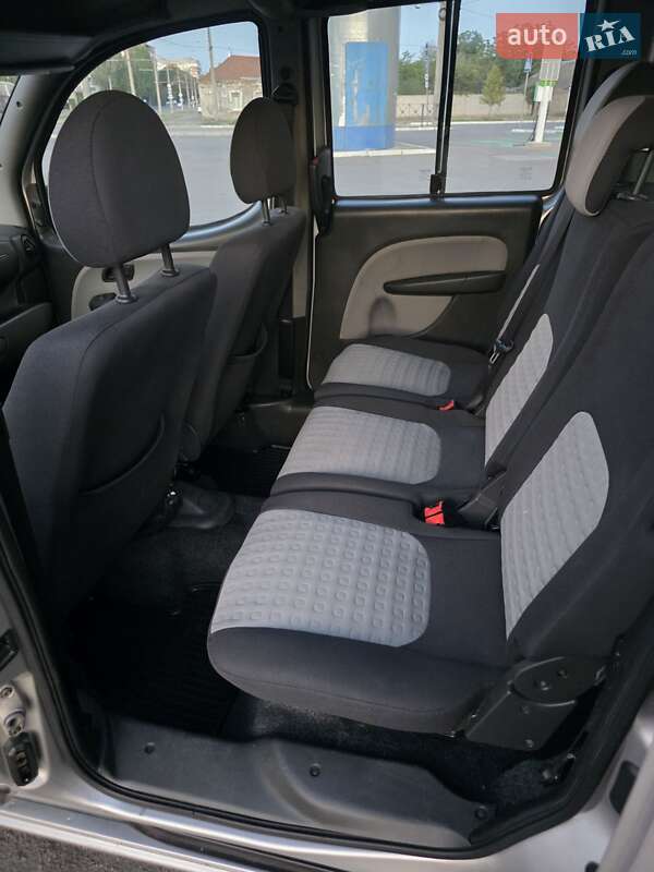 Минивэн Fiat Doblo 2006 в Николаеве