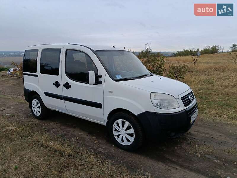 Минивэн Fiat Doblo 2007 в 