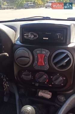 Минивэн Fiat Doblo 2004 в 