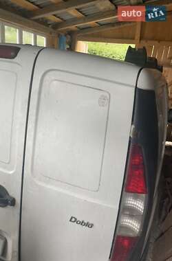 Минивэн Fiat Doblo 2002 в Косове