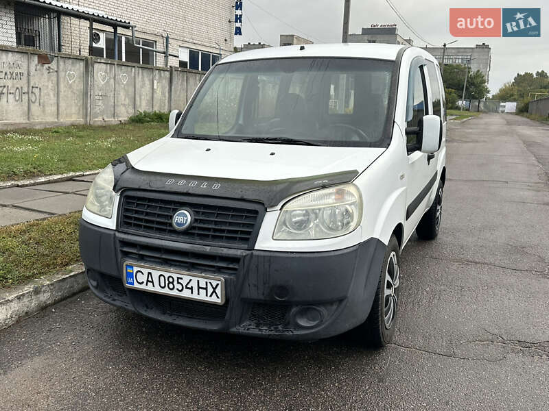 Минивэн Fiat Doblo 2008 в 