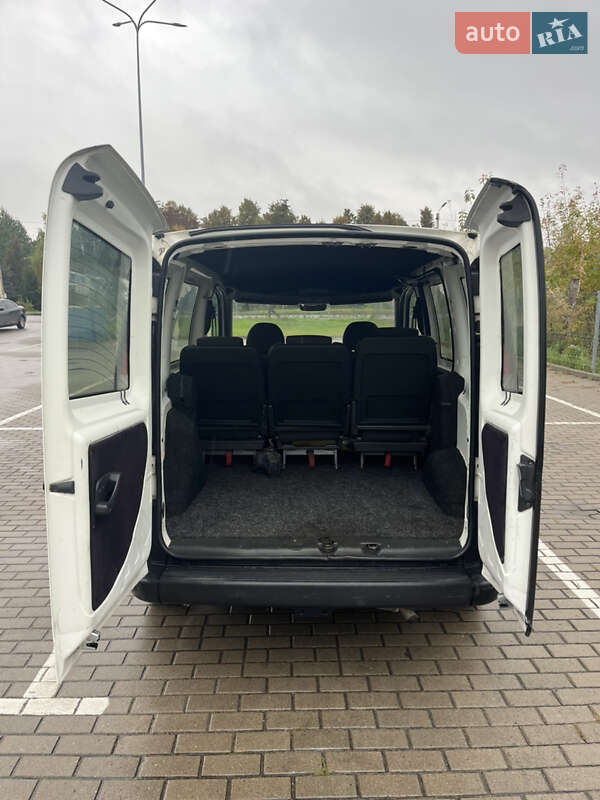 Минивэн Fiat Doblo 2005 в Дубно