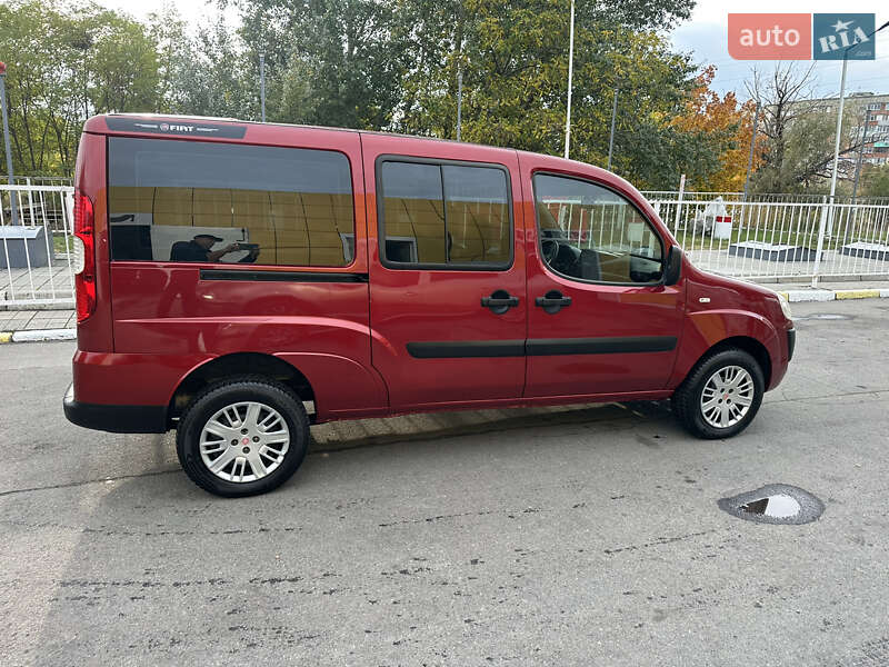 Минивэн Fiat Doblo 2009 в Полтаве