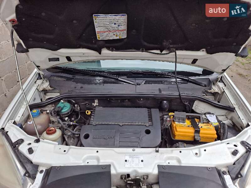 Минивэн Fiat Doblo 2013 в Киеве