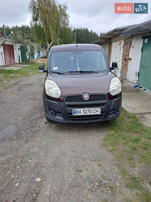 Минивэн Fiat Doblo 2010 в Нетешине