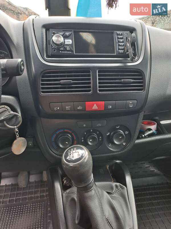 Минивэн Fiat Doblo 2010 в Нетешине