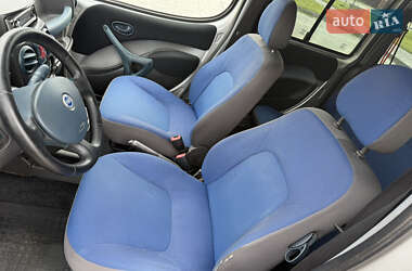 Минивэн Fiat Doblo 2005 в 