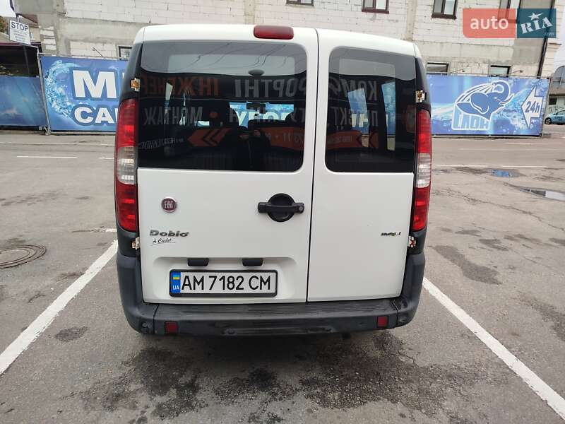 Минивэн Fiat Doblo 2007 в Житомире
