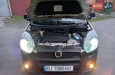 Минивэн Fiat Doblo 2010 в 