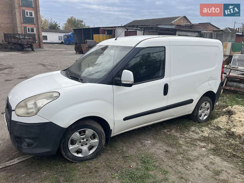 Fiat Doblo 2012