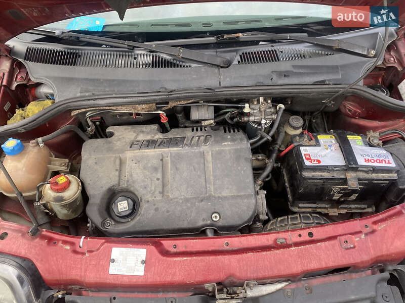 Минивэн Fiat Doblo 2002 в Брошневе-Осаде фото 8 Минивэн Fiat Doblo 2002 в Брошневе-Осаде