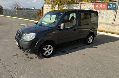 Мінівен Fiat Doblo 2011 в  фото 2 Мінівен Fiat Doblo 2011 в