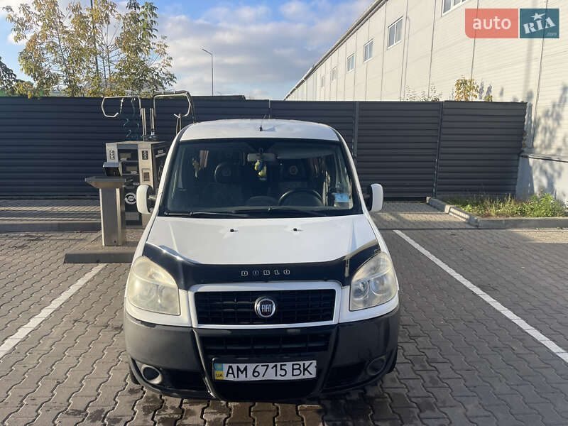 Минивэн Fiat Doblo 2009 в Житомире фото 2 Минивэн Fiat Doblo 2009 в Житомире