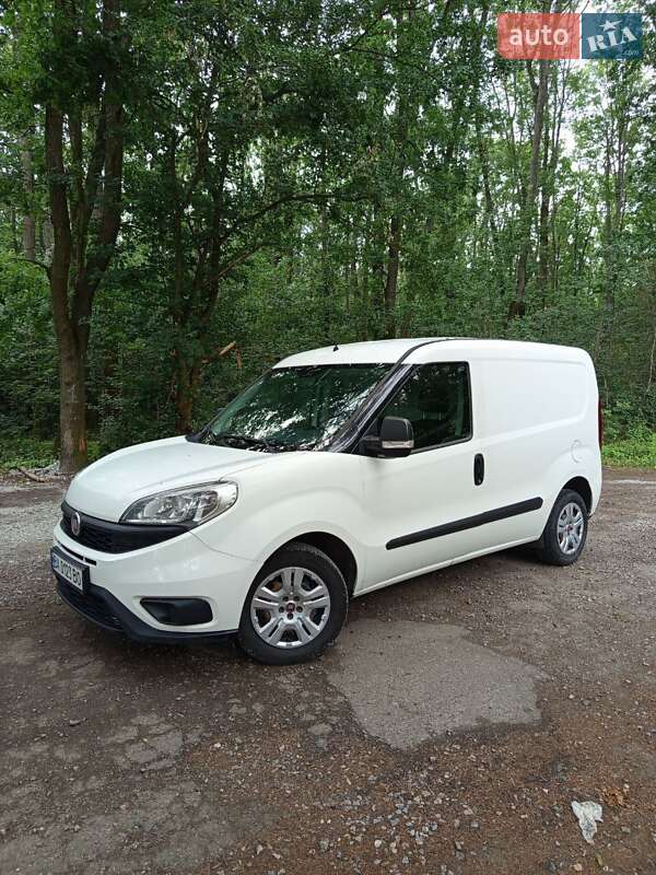 Вантажний фургон Fiat Doblo 2017 в 