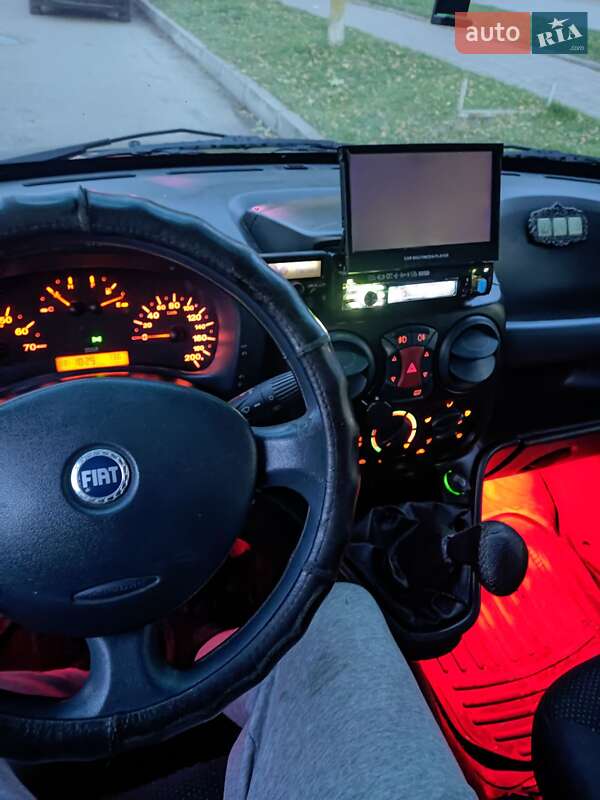 Мінівен Fiat Doblo 2004 в Млиніві фото 22 Мінівен Fiat Doblo 2004 в Млиніві