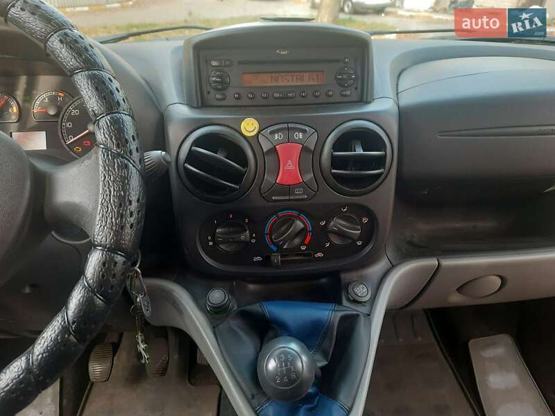 Минивэн Fiat Doblo 2008 в Киеве фото 18 Минивэн Fiat Doblo 2008 в Киеве