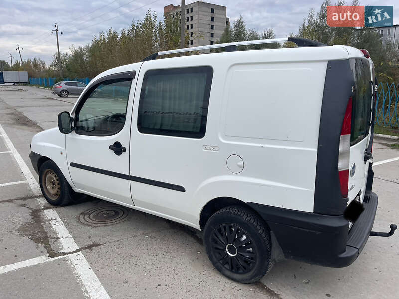 Мінівен Fiat Doblo 2005 в Чернівцях