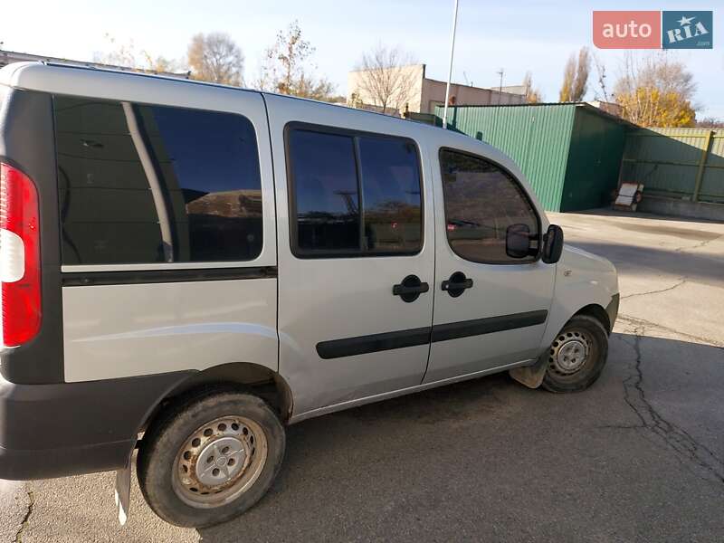 Минивэн Fiat Doblo 2013 в Киеве