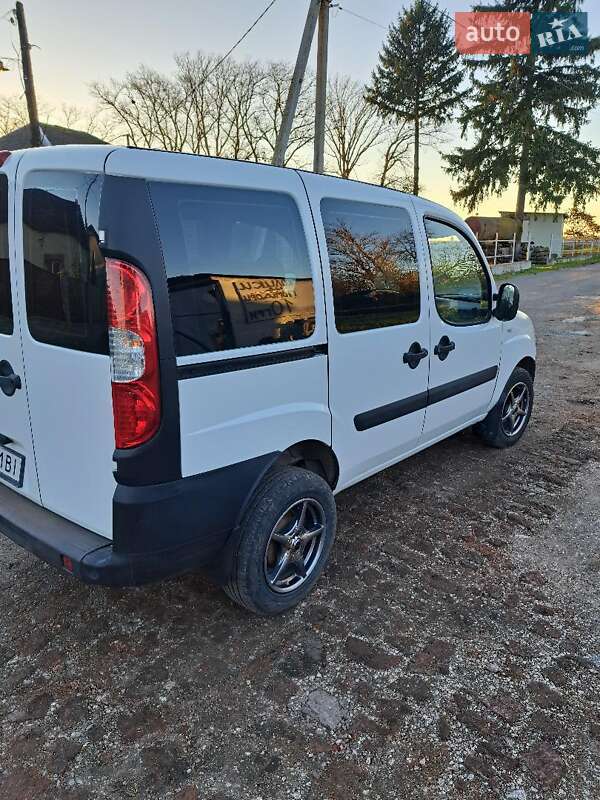 Мінівен Fiat Doblo 2008 в Тернополі фото 2 Мінівен Fiat Doblo 2008 в Тернополі