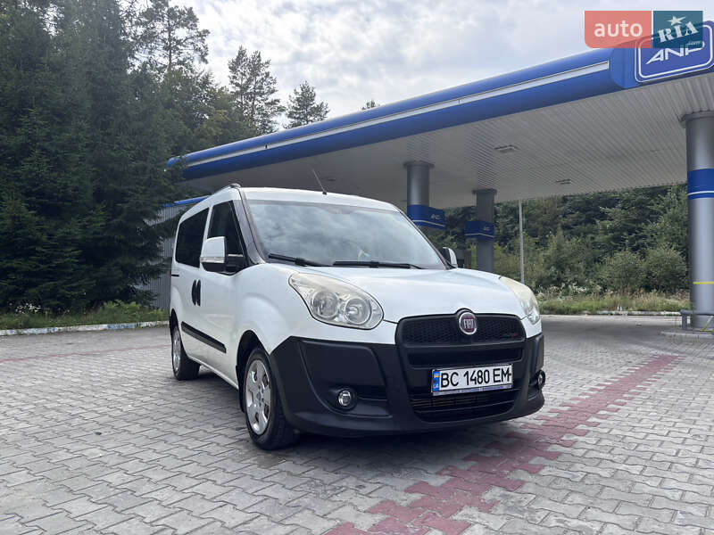 Минивэн Fiat Doblo 2011 в Ивано-Франково фото 3 Минивэн Fiat Doblo 2011 в Ивано-Франково