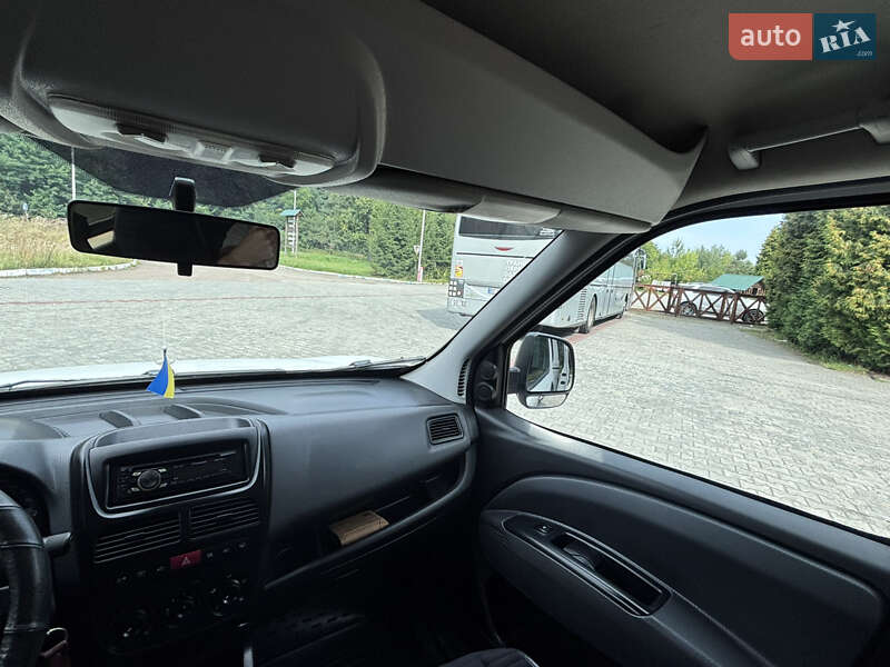 Минивэн Fiat Doblo 2011 в Ивано-Франково фото 27 Минивэн Fiat Doblo 2011 в Ивано-Франково