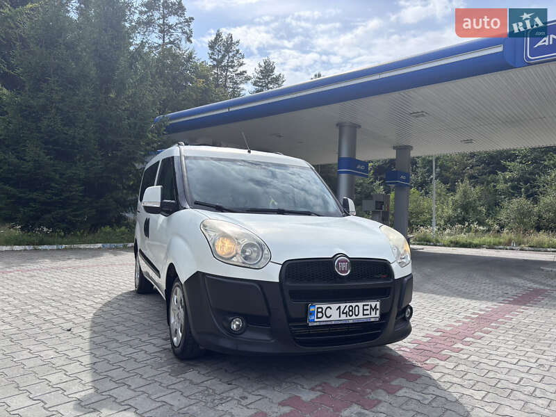 Минивэн Fiat Doblo 2011 в Ивано-Франково фото 2 Минивэн Fiat Doblo 2011 в Ивано-Франково
