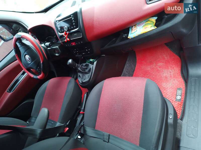 Минивэн Fiat Doblo 2012 в Ровно
